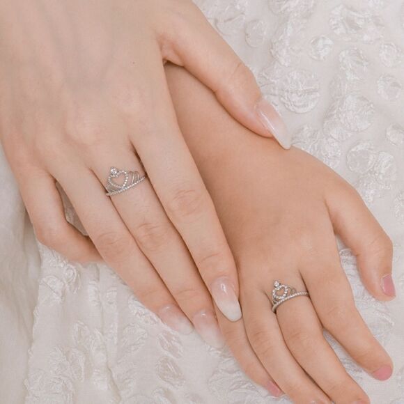 Stunning 925 Sterling Silver Princess Ring - Picture 3 of 8